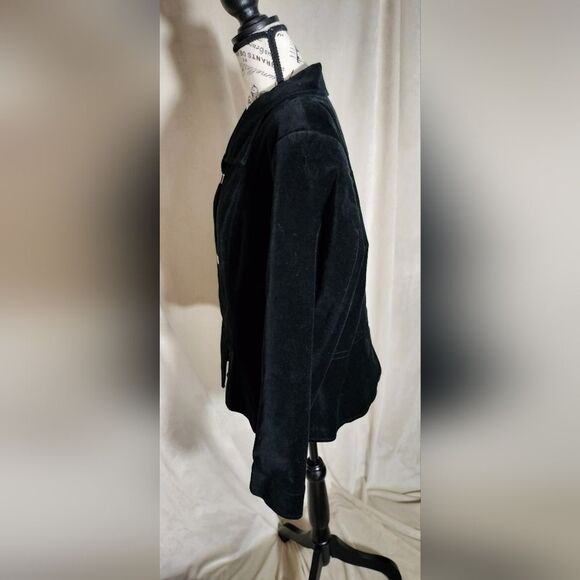 Jones NY Signature Black Velvet Jacket w/Silvertone Clasp Closures. Size… - Picture 2 of 6